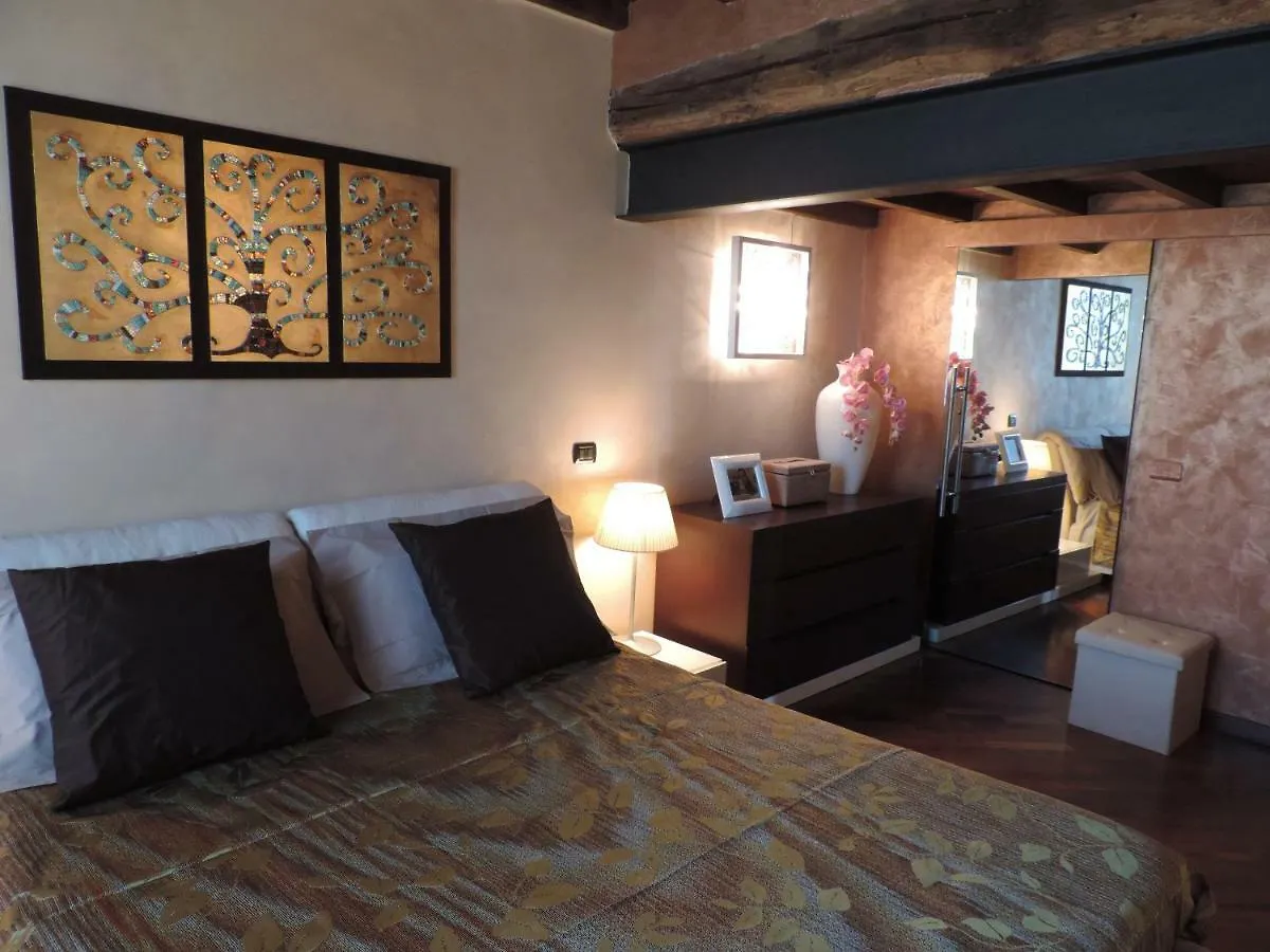 Feeling At Home - Varese Apartment
