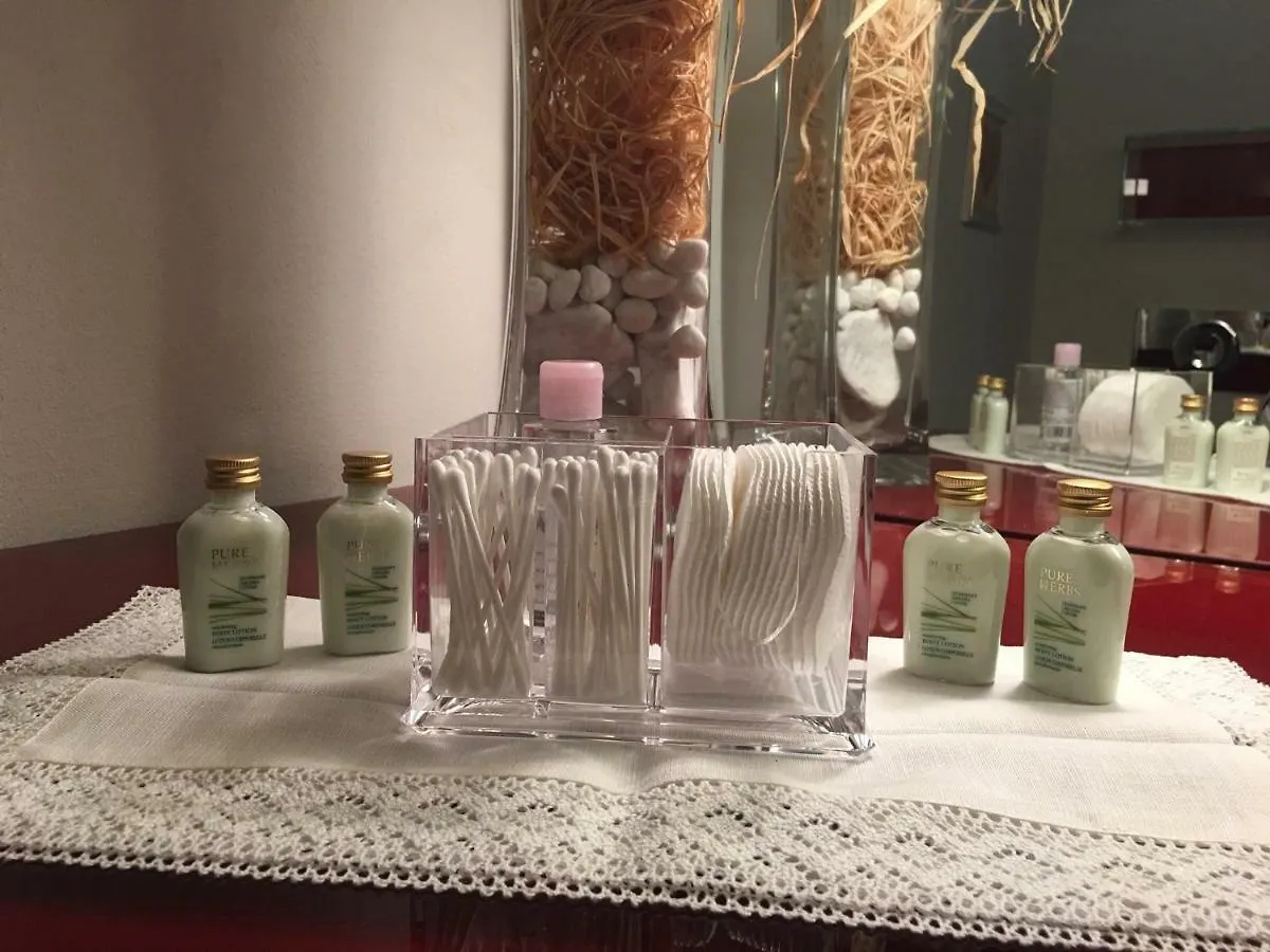 Feeling At Home - Varese Apartment İtalya