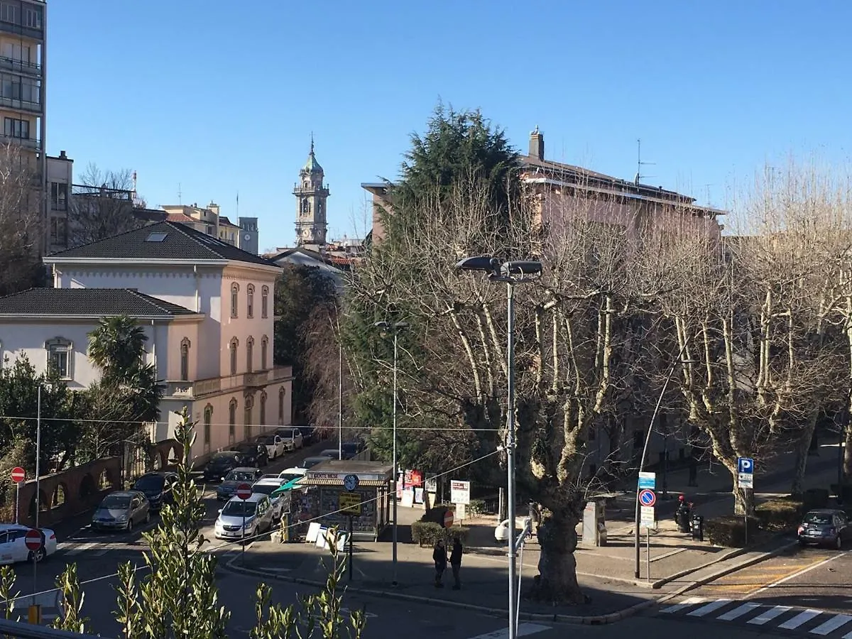 Feeling At Home - Varese Apartment