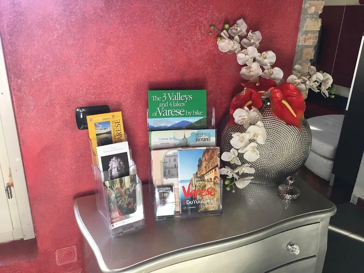 Feeling at Home - Varese Apartment Italië